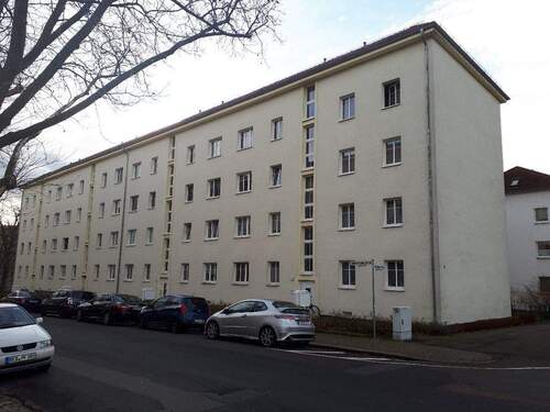 02 Hausansicht.jpg - 2 Zimmer Etagenwohnung zur Miete in Riesa