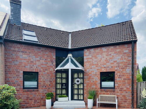 Vorderansicht - 6 Zimmer Reihenendhaus zum Kaufen in Gelsenkirchen