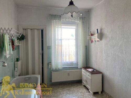 Tageslichtbad mit BW im 2. OG links - 