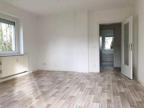 02 Wohnen.jpg - 3 Zimmer Etagenwohnung zur Miete in Riesa