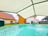 Pool im Garten - 