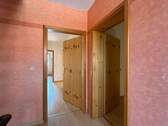 Wohnungstür + separates Zimmer - 