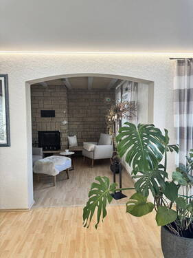 Kaminzimmer EG - 9 Zimmer Mehrfamilienhaus, Wohnhaus in Eußerthal