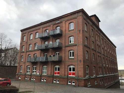 01 Hausansicht.jpg - W3166 - Geräumige 1RW im Stadtzentrum