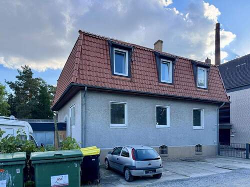 Ansicht von der Straßenseite - 8 Zimmer Büro in Langenhagen