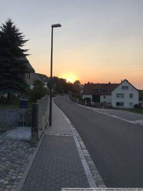 Straße - Denkmalschutz!! Ausbaufähiges Doppelhaus - 