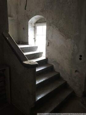 Treppenaufgang (2) - Denkmalschutz!! Ausbaufähiges - 