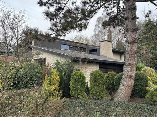 Außenansicht - Blickwinkel von der Straße - 