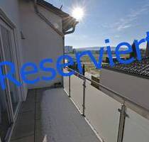 Neuwertige 4 Zimmerwohnung mit Carport - Schwandorf