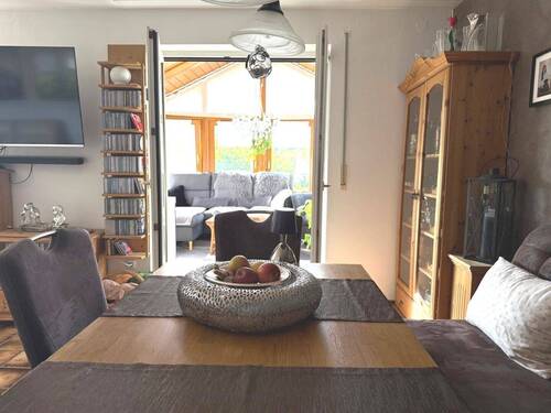 Esszimmer EG und Übergang zum Wintergarten - Ein-Zweifamilienhaus in Schwarzenbach a.Wald