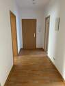 03 Flur.jpg - 4 Zimmer Etagenwohnung in Riesa