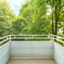 Grüner Blick vom Balkon - 1 Zimmer Etagenwohnung in Berlin