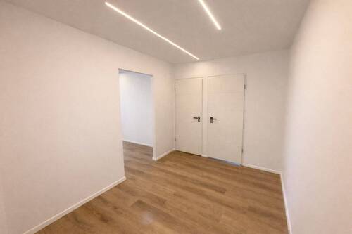 Flur - 3 Zimmer Etagenwohnung in Ludwigshafen