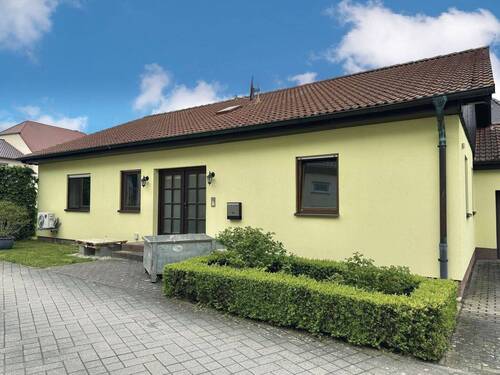 Außenansicht - 4 Zimmer Einfamilienhaus zum Kaufen in Krostitz