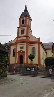 Kirche vis à vis - 3 Zimmer Etagenwohnung zur Miete in Haueneberstein