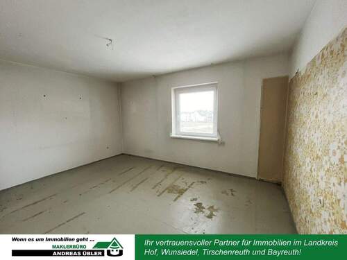 Zimmer - 1 Zimmer Mehrfamilienhaus, Wohnhaus zum Kaufen in Selb