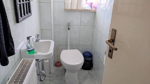 WC - 