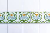 Bad mit Fliesenschmuck - 