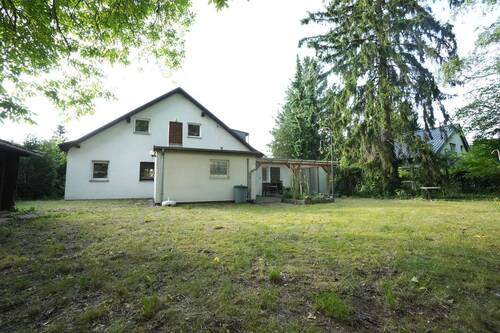 Hausansicht Gartenseite - 4 Zimmer Einfamilienhaus zum Kaufen in Berlin