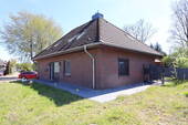 Seitenansicht - Einfamilienhaus mit 179,00 m&sup2; in Schmalfeld zum Kaufen