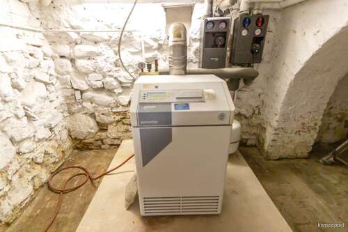 Gaszentralheizung im Keller - 