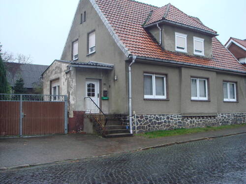 Bild 2 - 8 Zimmer Einfamilienhaus zum Kaufen in Jübar