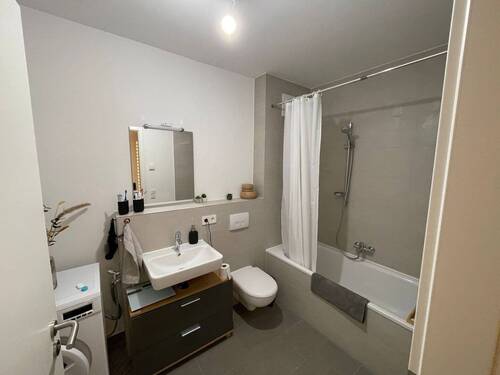 Modernes Badezimmer - 