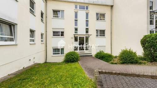 Außenansicht 2 - 77?m² Wohnkomfort mit Südterrasse, EBK und Stellplatz - sofort bezugsfrei in Wurzen