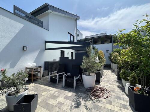 Seitenansicht - 4 Zimmer Einfamilienhaus zum Kaufen in Warburg