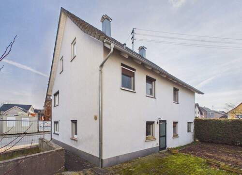 Gartenansicht - 4 Zimmer Einfamilienhaus zum Kaufen in Dunningen