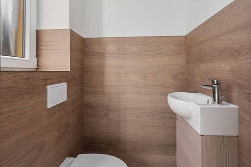 Gäste-WC im Erdgeschoss - 