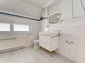 Badezimmer mit Tageslicht... - 