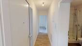 Eingang und Flur - 2 Zimmer Etagenwohnung zur Miete in Leonberg