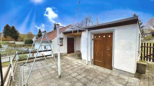 Terrasse mit Nebengelass - 