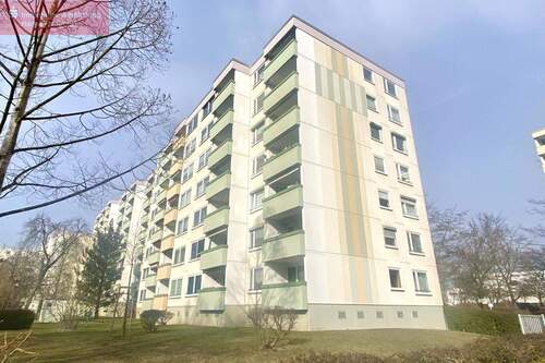 Seitansicht Gebäude - Tolle Wohnung mit bester Aussicht