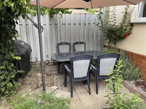 Terrasse EG - 