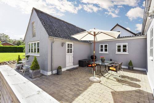 Innenhof mit Terrasse - Schönes und gepflegtes Häuschen auf Fünen-Dänemark!