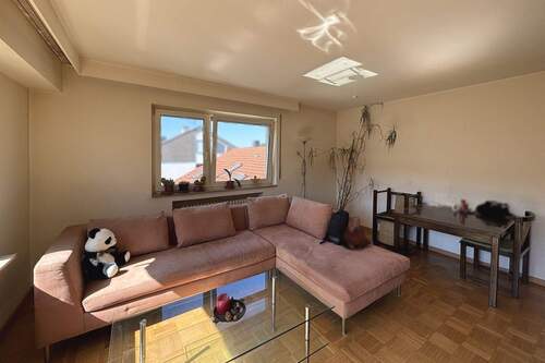 Wohnen/Essen möbliert - 