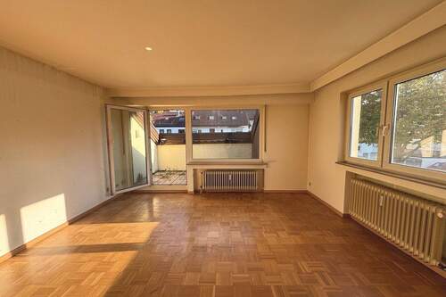 Wohnen/Essen - 2 Zimmer Etagenwohnung in Stuttgart