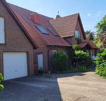 Großzügiges Zweifamilienhaus in ruhiger Lage in Ottersberg zu verkaufen