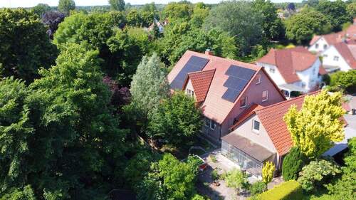 Hausansicht_oben_hinten - 