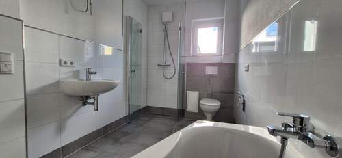 Beispiel: Badausstattung etc. identisch - 