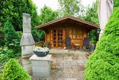 Grillplatz und Gartenhaus - 