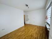 Kinderzimmer/ Büro EG - 