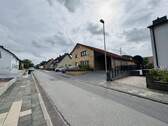 Blick von rechts aufs Haus - Einfamilienhaus mit 182,00 m² in Aldenhoven zum Kaufen