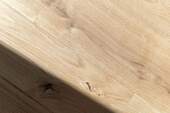 Warme Holzmaterialien - 
