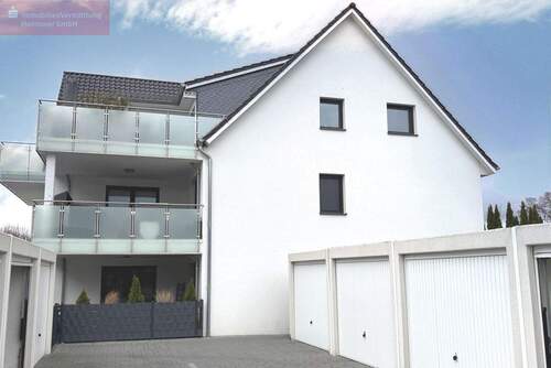 Haus Südostansicht - 3 Zimmer Etagenwohnung zum Kaufen in Wennigsen