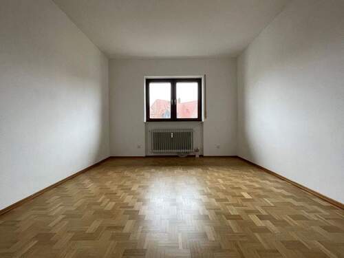 Schlafzimmer - 3 Zimmer Etagenwohnung zum Kaufen in Rastatt