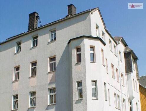 Straßenansicht_Titel - Gepflegtes, voll vermietetes Mehrfamilienhaus in Annaberg-Buchholz: Ruhig, zentral & Stellplätze
