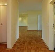 Lichtdurchflutet & zentral: 103 m² Traumwohnung mit zwei Balkonen & Tiefgarage in Mörsenbroich - Düsseldorf Mörsenbroich